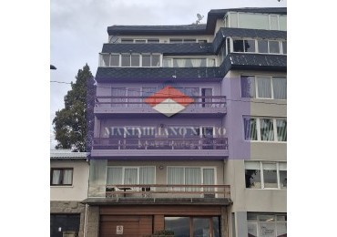 Departamento con vista al lago